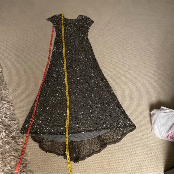 NEW $248‎ Adrianna Papell Short Sleeve Sequin Mesh Gown in Lead [ Size 4 10 ] - Picture 5 of 14